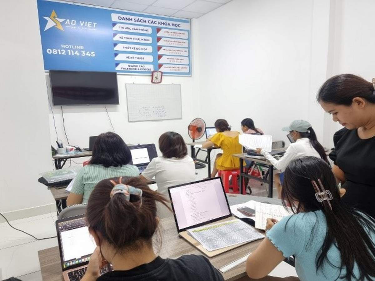 Hình ảnh thực tế tại lớp học