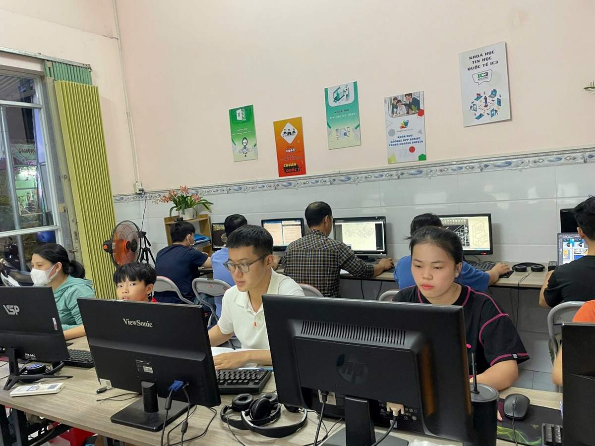 Học vi tính cơ bản cho nhân viên văn phòng