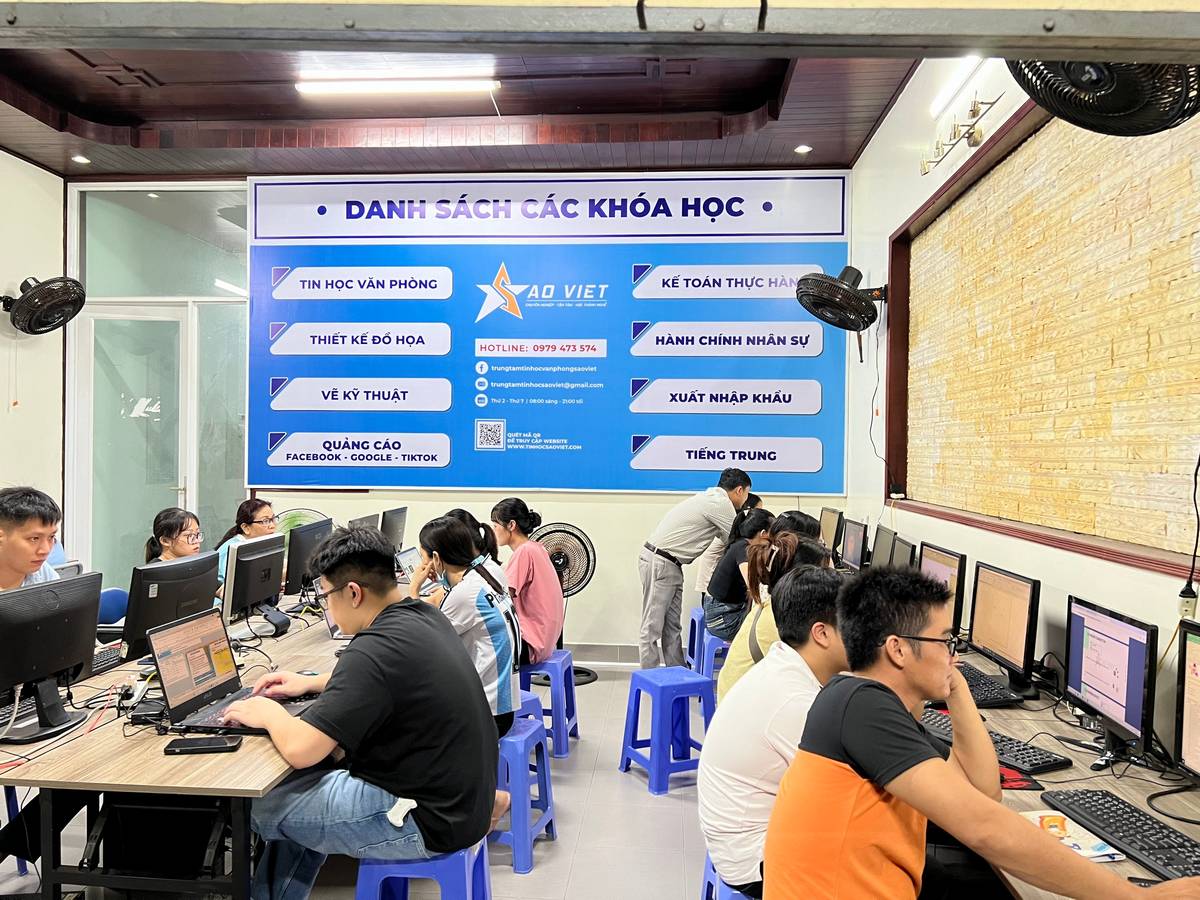 Khóa học tin học văn phòng cho người đi làm