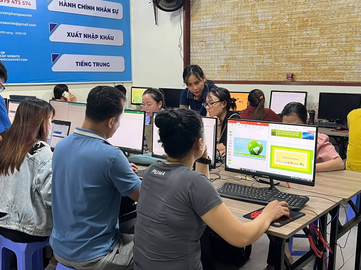 Làm bài thuyết trình cùng PowerPoint