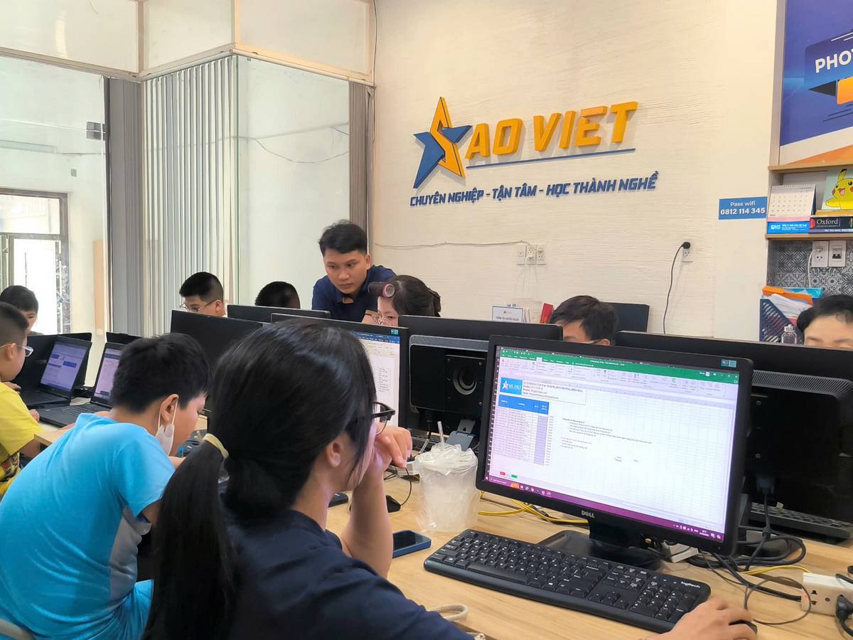 Làm báo cáo trên Excel