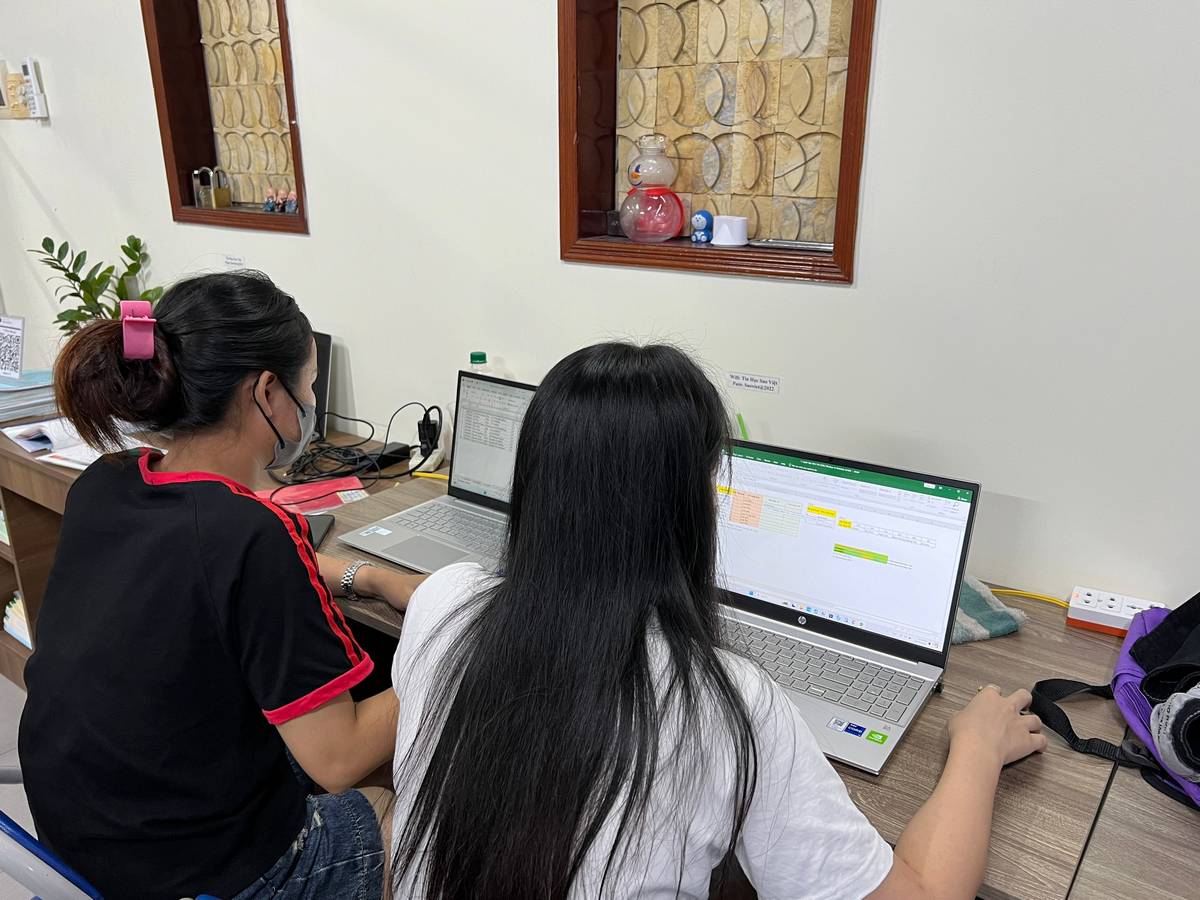 Làm quen với bảng tính Excel