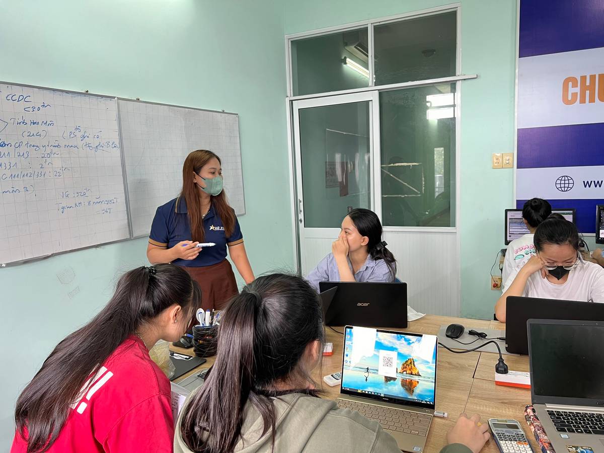 Lớp học được khai giảng liên tục