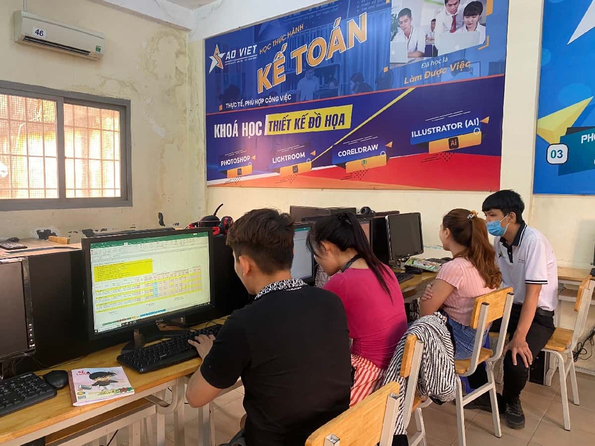 Soạn thảo văn bản hành chính với MS Word