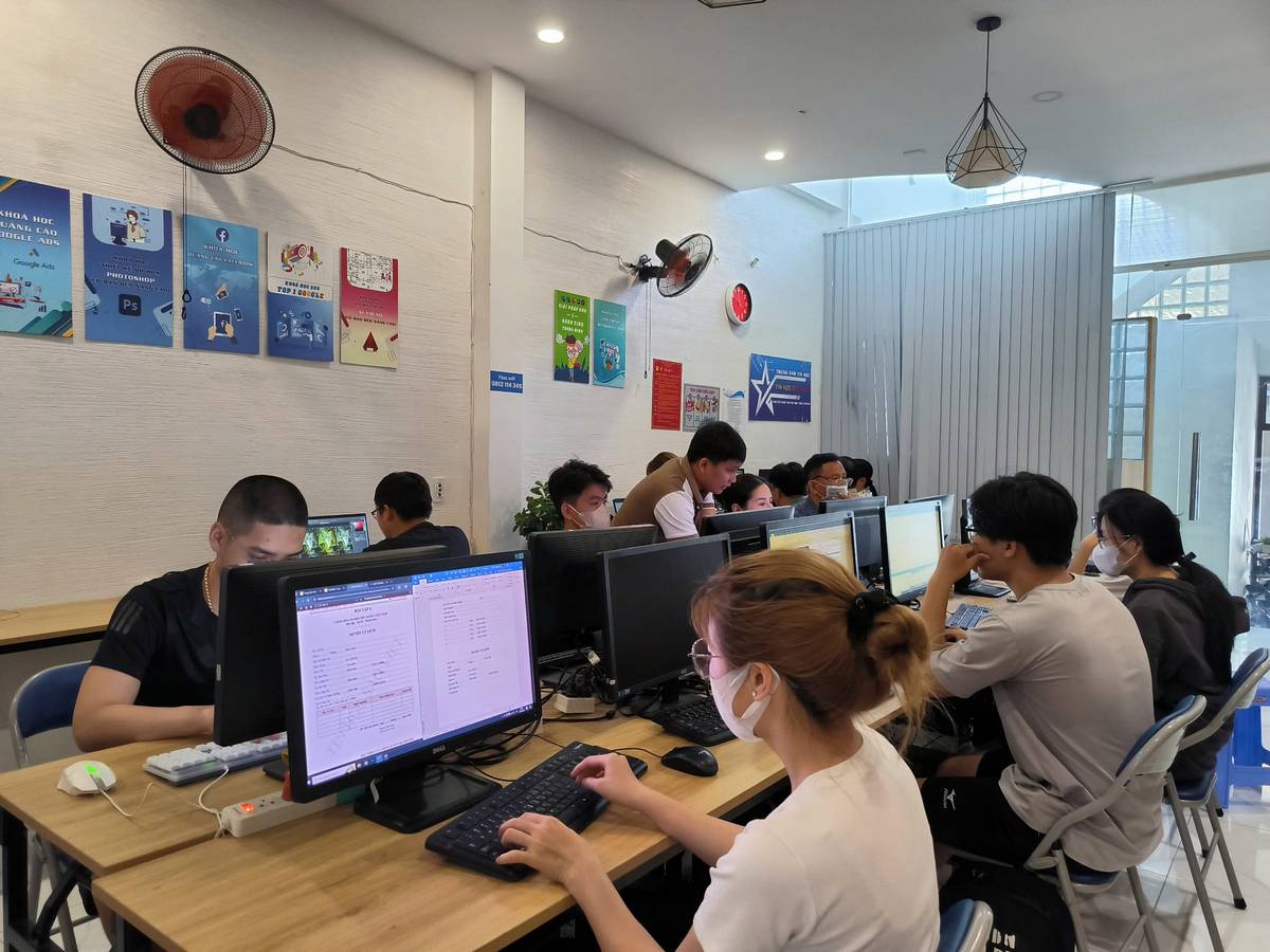 Trung tâm tin học tại Bình Thạnh